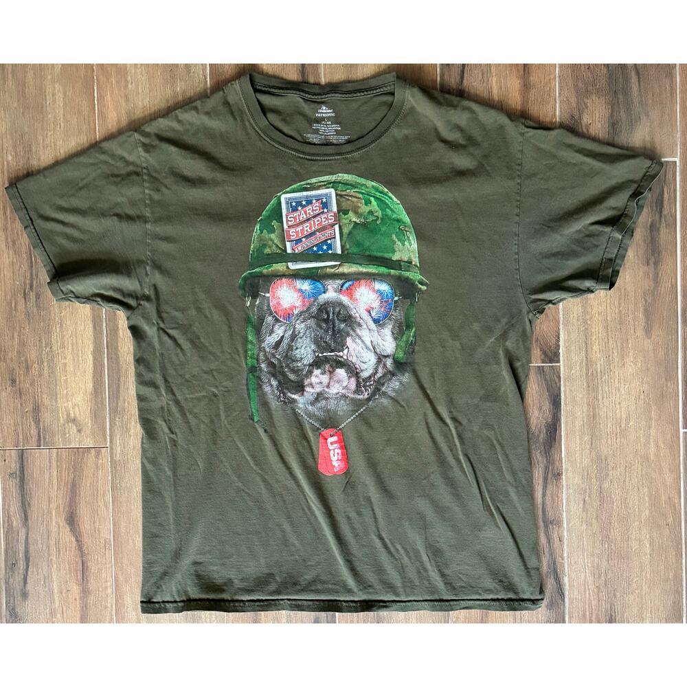 Stars, Stripes & Winning Fights Bulldog Vintage T-Shirt Men's Large